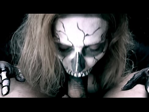 ❤️ Demon jente suger kuk med sin svarte munn og svelger cum. ❌ Porno hos oss no.klassikaprint.ru ❌️